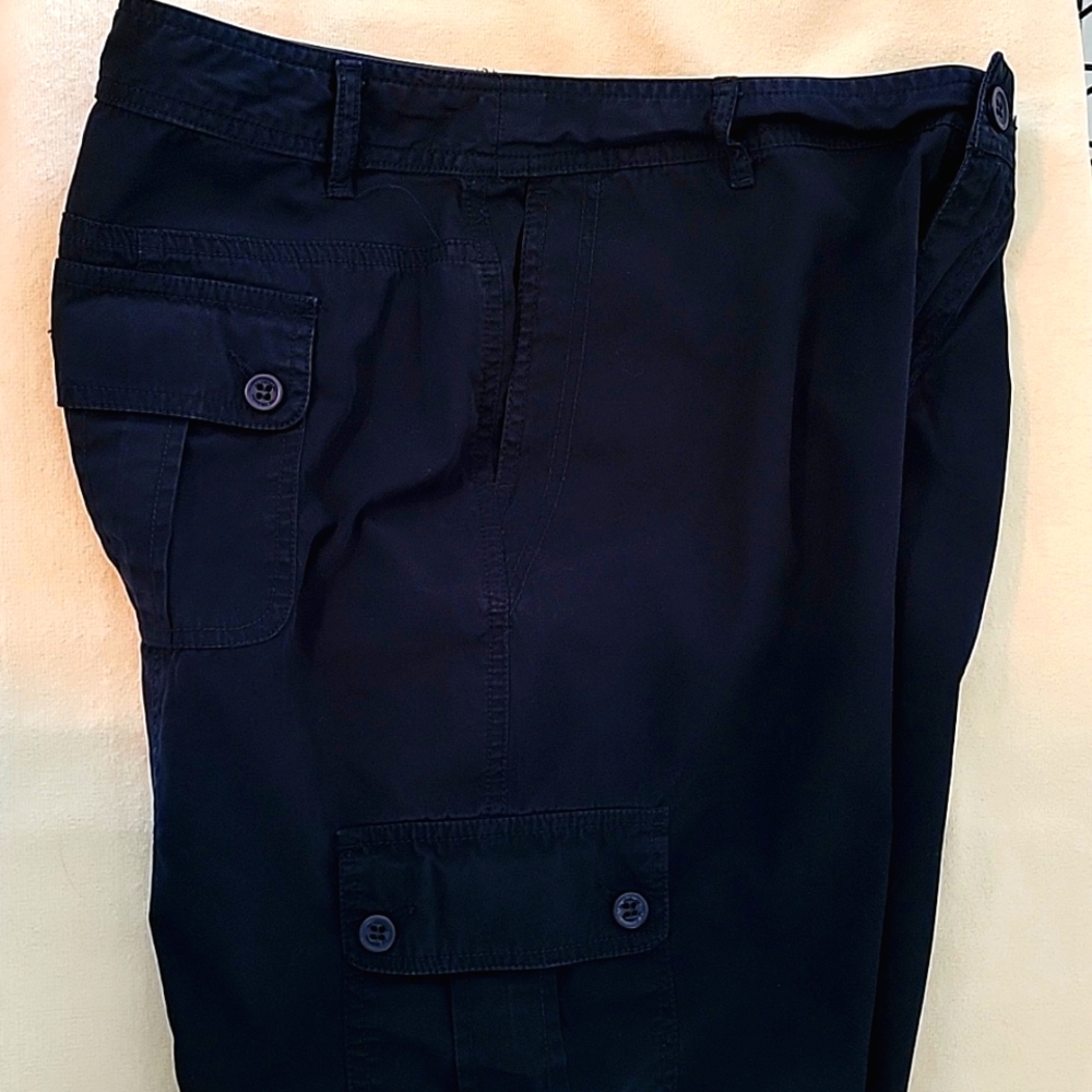 Liz Claiborne women's dark blue cargo shorts 10 - Picture 6 of 8